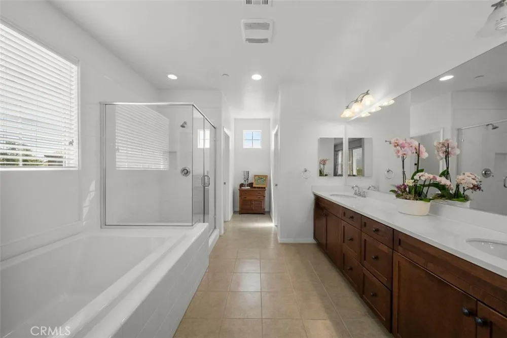 20726 Celadon Court Saugus, CA 91350