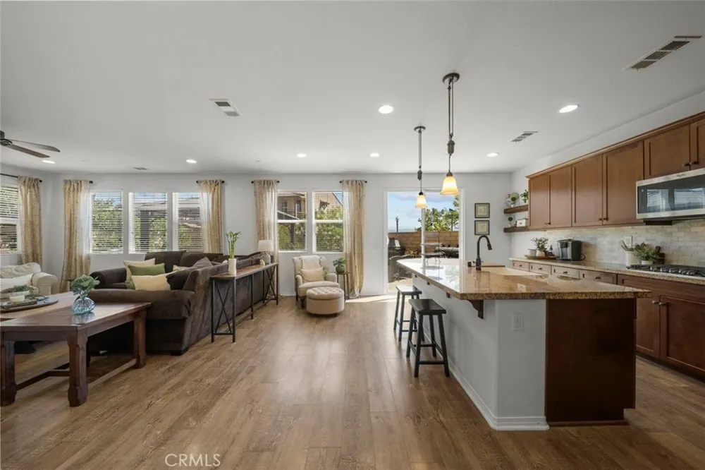 20726 Celadon Court Saugus, CA 91350