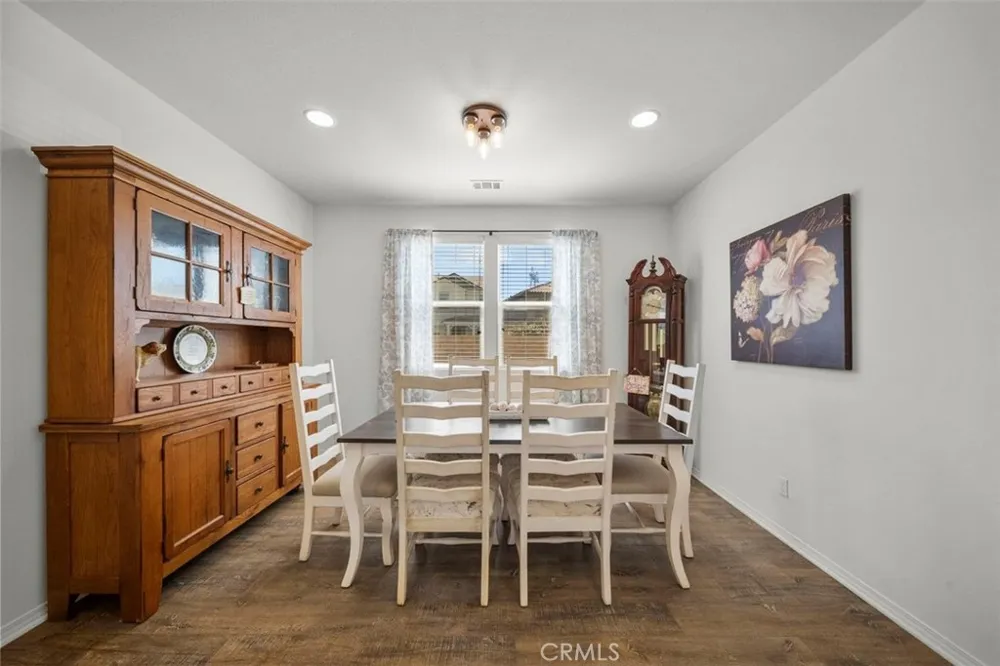20726 Celadon Court Saugus, CA 91350