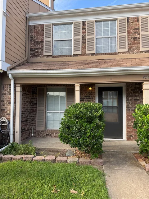 701 Lee Street #2A