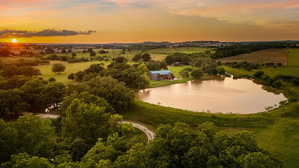 646 Victor Eckhardt Road Fredericksburg, TX 78624