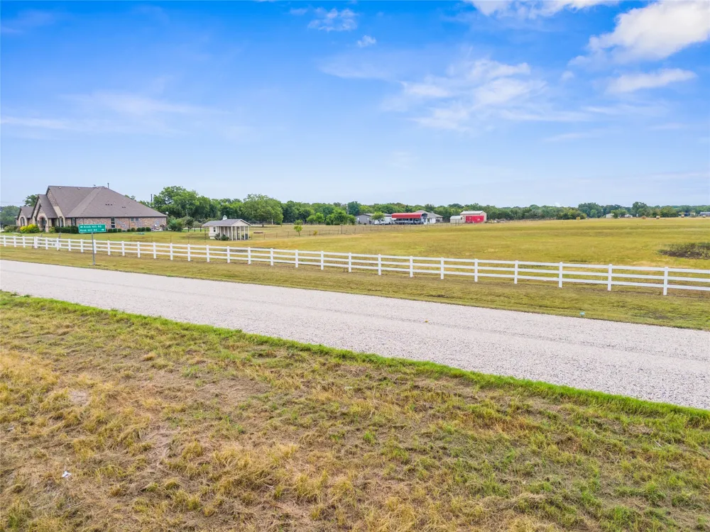 Fm 2729 Van Alstyne, TX 75495