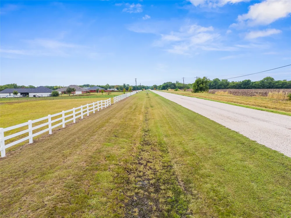 Fm 2729 Van Alstyne, TX 75495