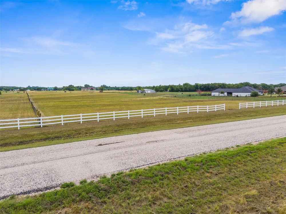 Fm 2729 Van Alstyne, TX 75495