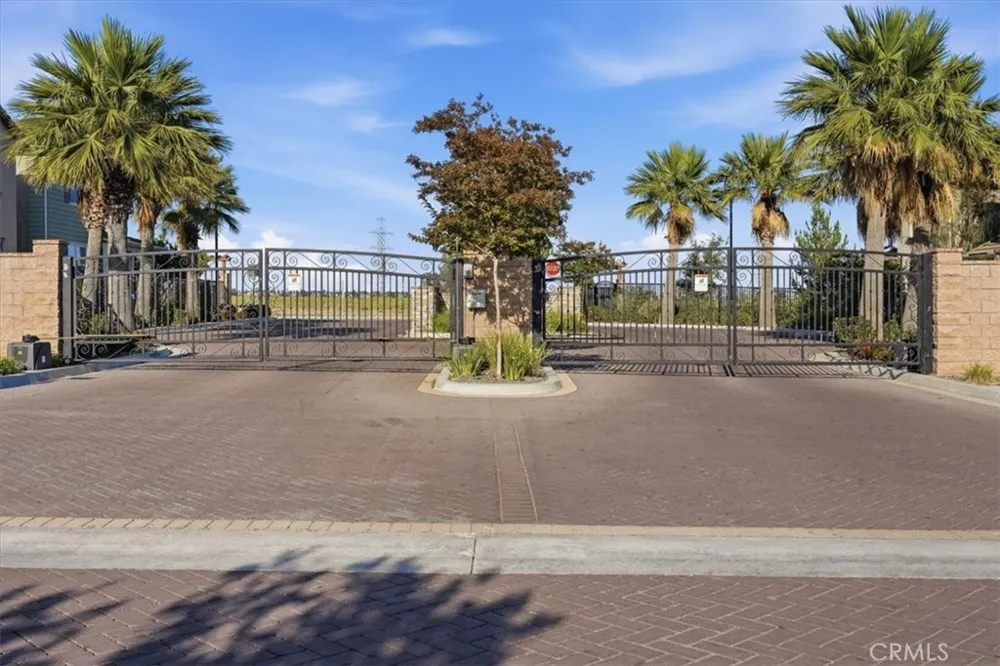 13858 Sedum Lane Fontana, CA 92336