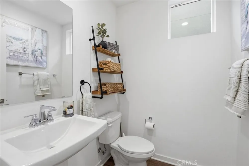 13858 Sedum Lane Fontana, CA 92336
