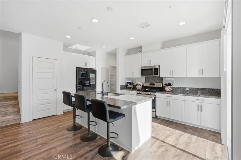 13858 Sedum Lane Fontana, CA 92336