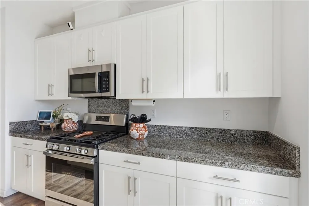 13858 Sedum Lane Fontana, CA 92336