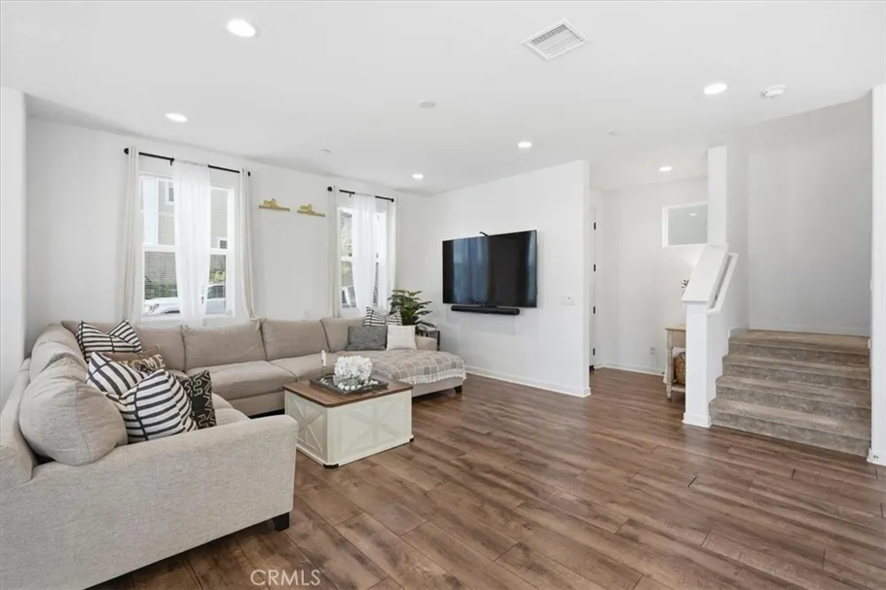 13858 Sedum Lane Fontana, CA 92336