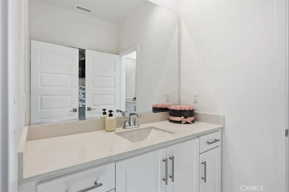 13858 Sedum Lane Fontana, CA 92336