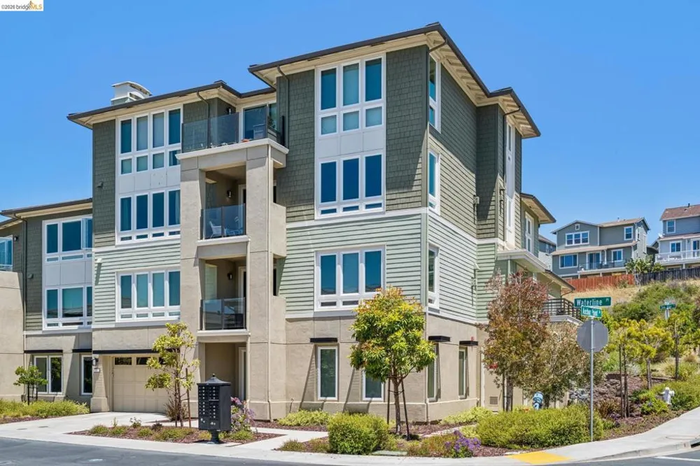 16 Sea Star Ct Richmond, CA 94801