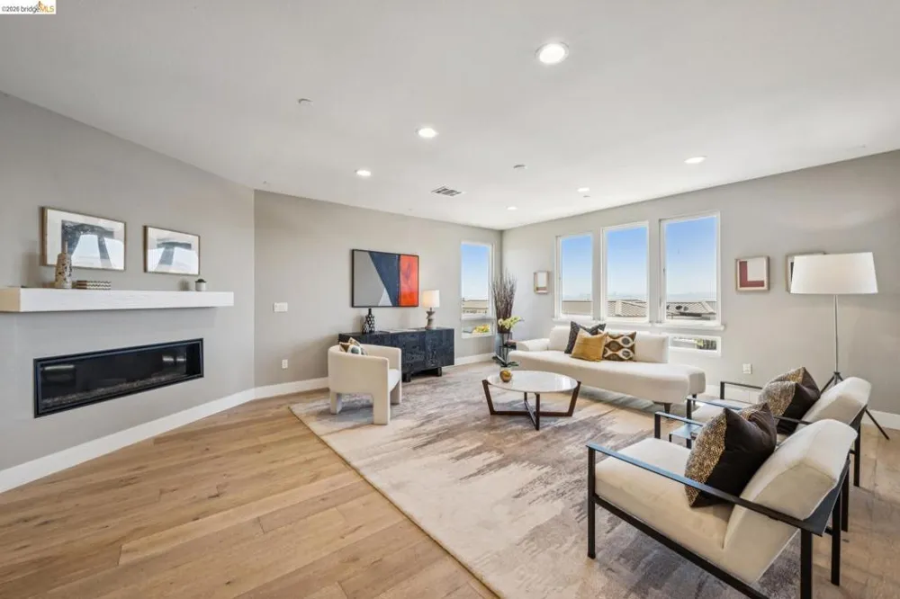 16 Sea Star Ct Richmond, CA 94801