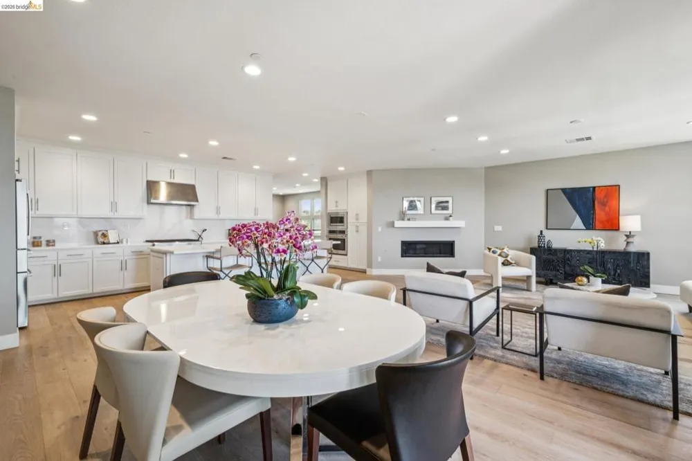 16 Sea Star Ct Richmond, CA 94801