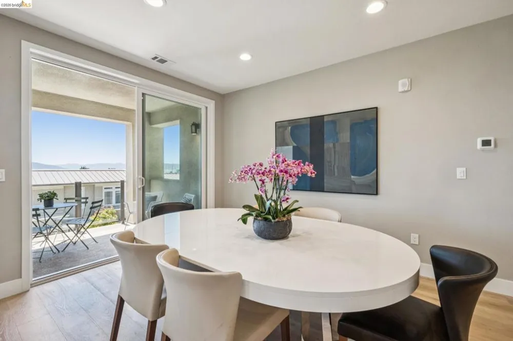 16 Sea Star Ct Richmond, CA 94801