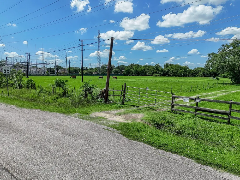1930 Evans Road Missouri City, TX 77489