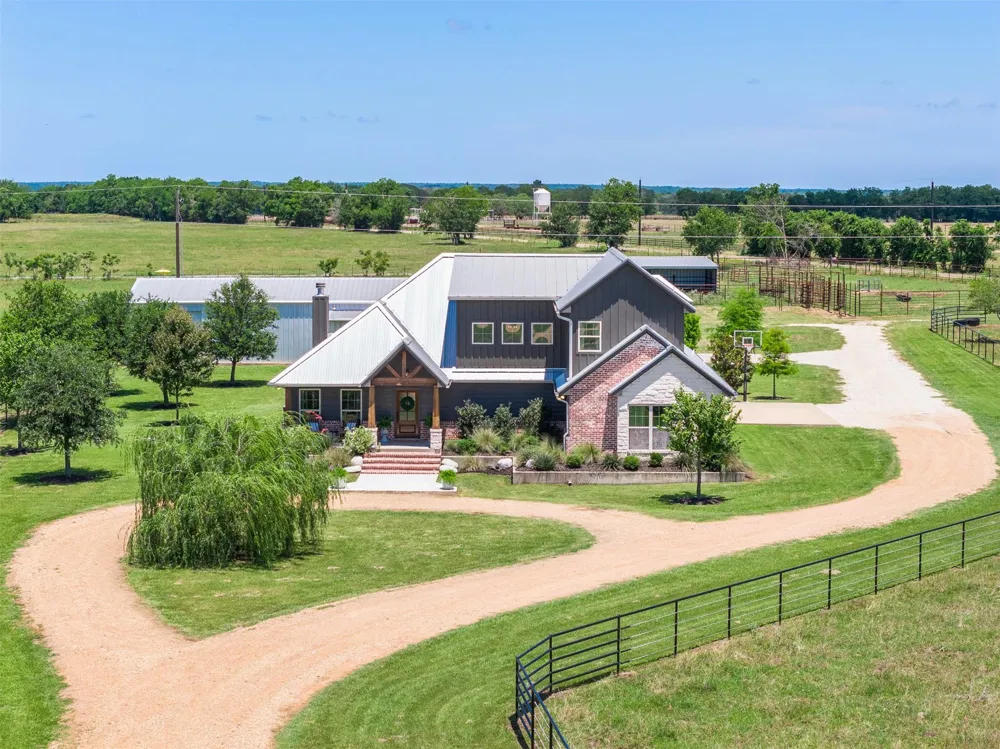 1801 County Road 216 Caldwell, TX 77836