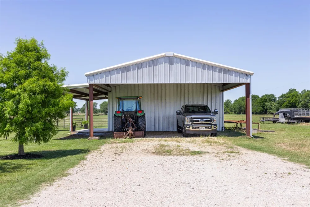 1801 County Road 216 Caldwell, TX 77836