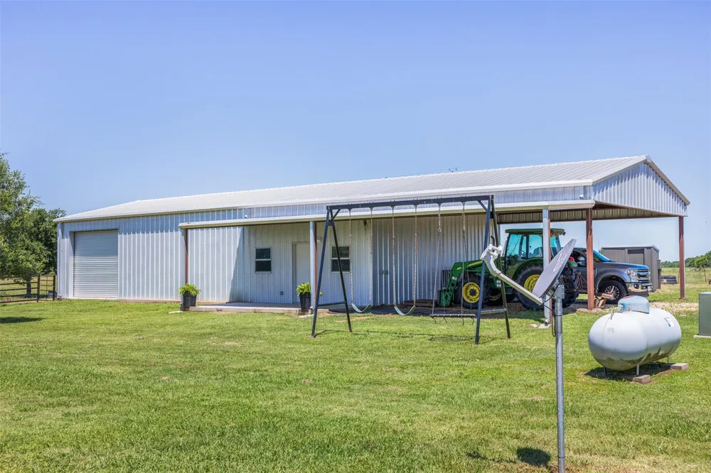 1801 County Road 216 Caldwell, TX 77836