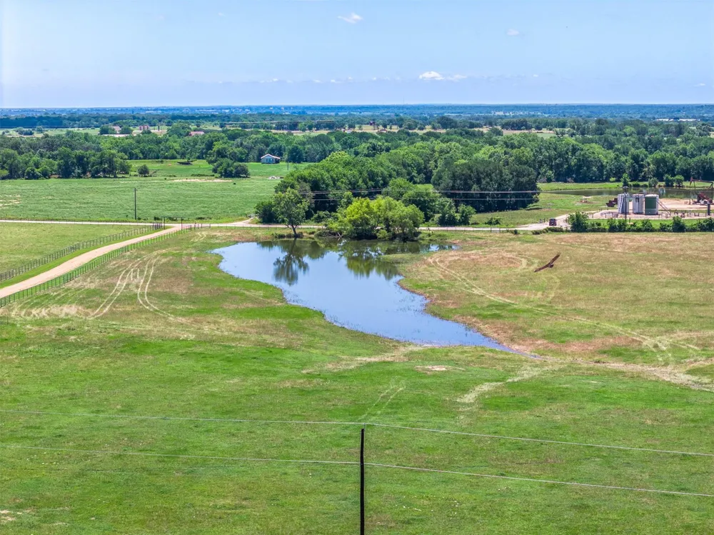 1801 County Road 216 Caldwell, TX 77836