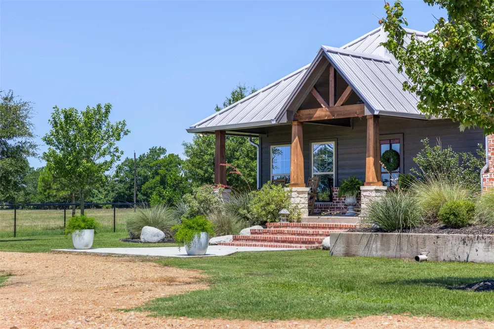 1801 County Road 216 Caldwell, TX 77836