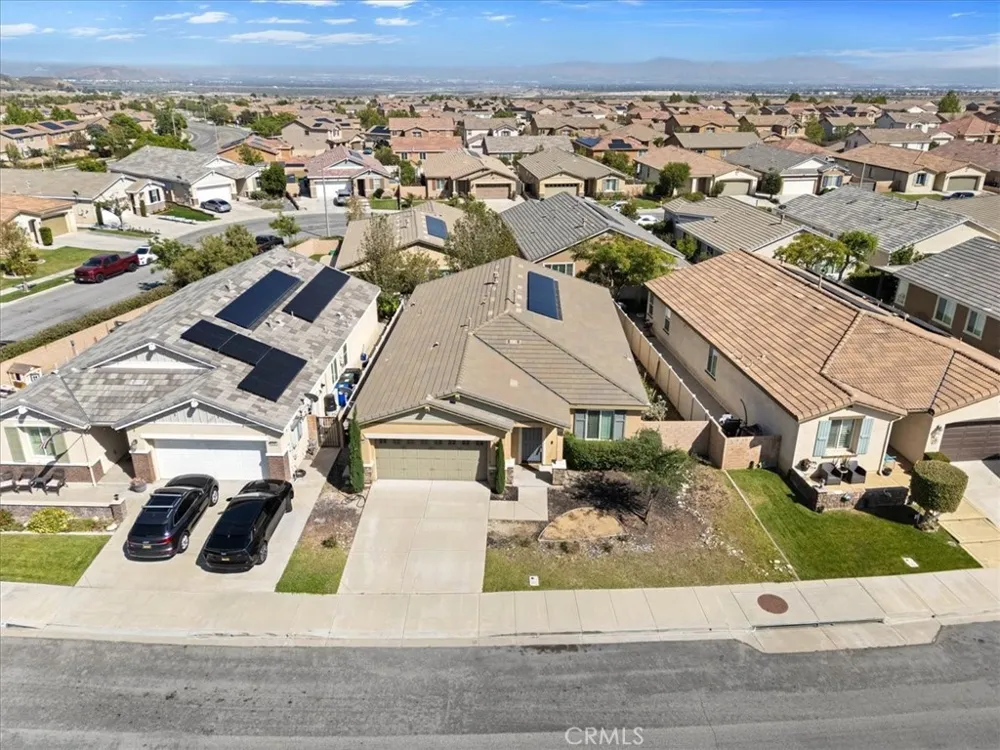 18037 Milkweed Lane San Bernardino, CA 92407