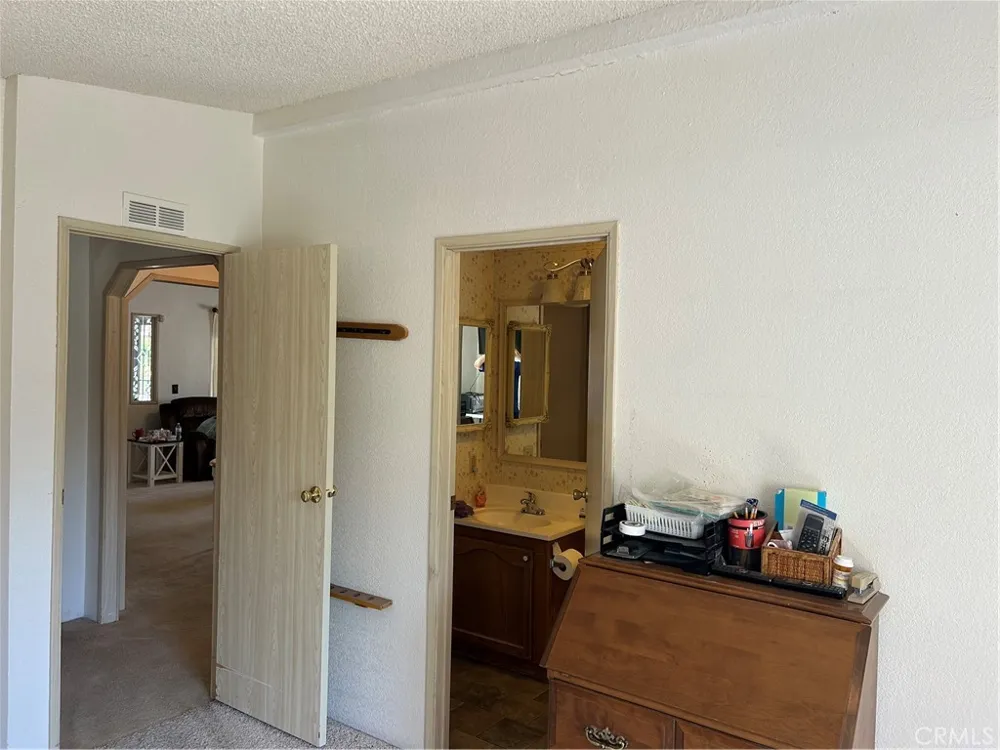 664 Mariposa Hemet, CA 92543