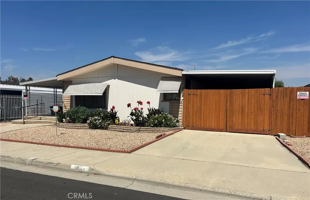 664 Mariposa Hemet, CA 92543
