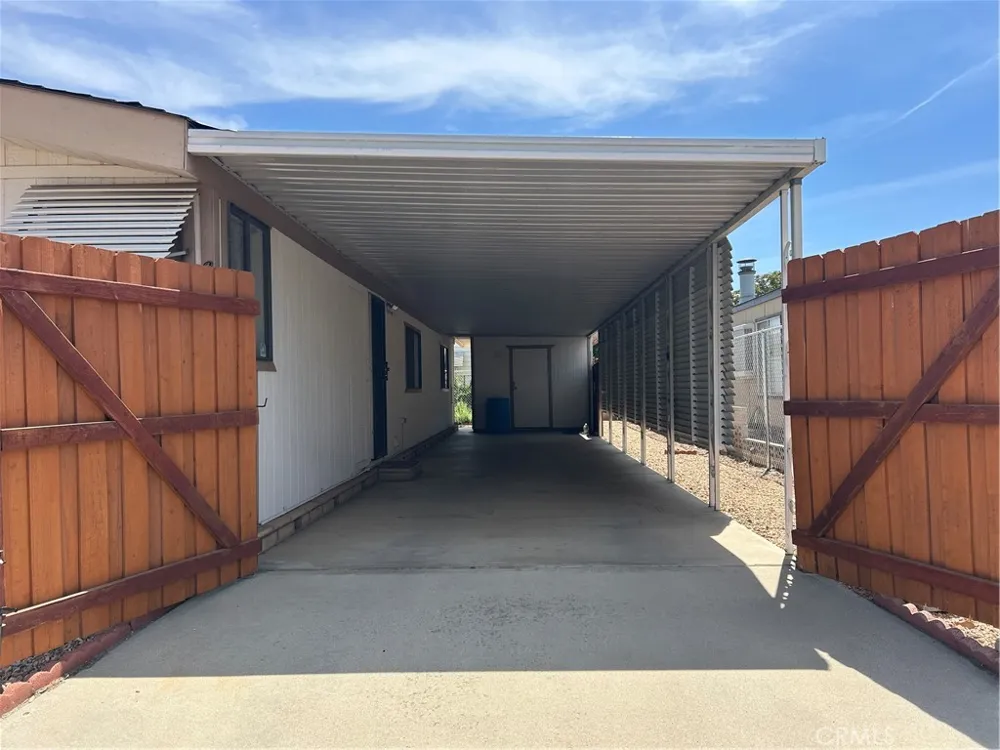 664 Mariposa Hemet, CA 92543
