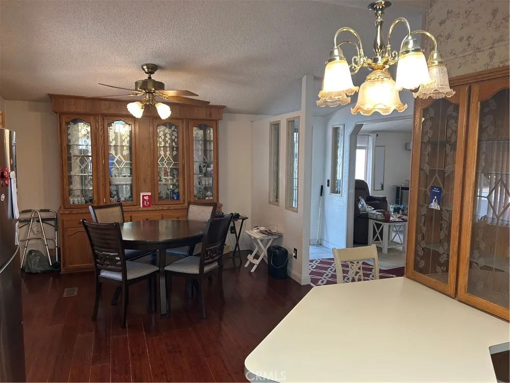 664 Mariposa Hemet, CA 92543