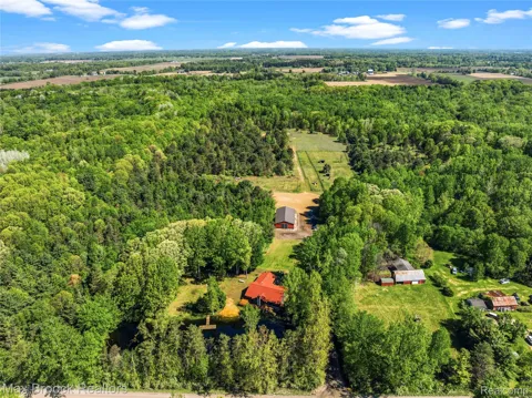 892 W Barnes Lake Road