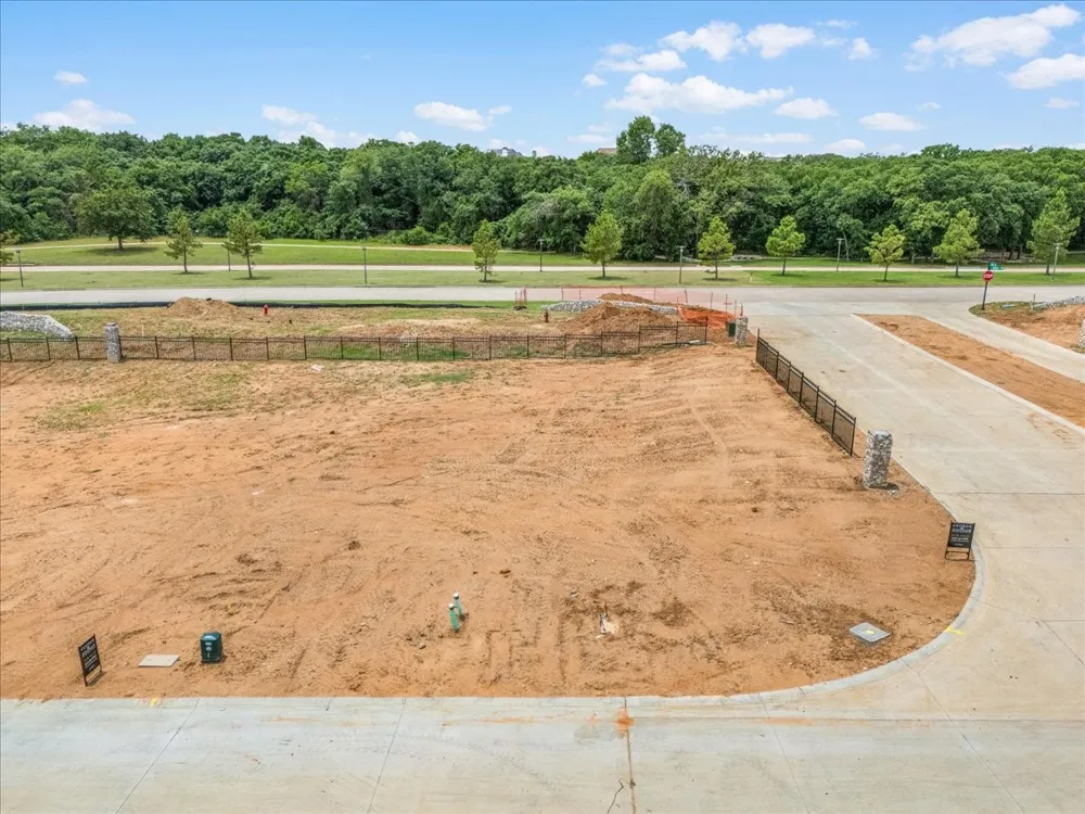 1613 Molly Drive Westlake, TX 76262