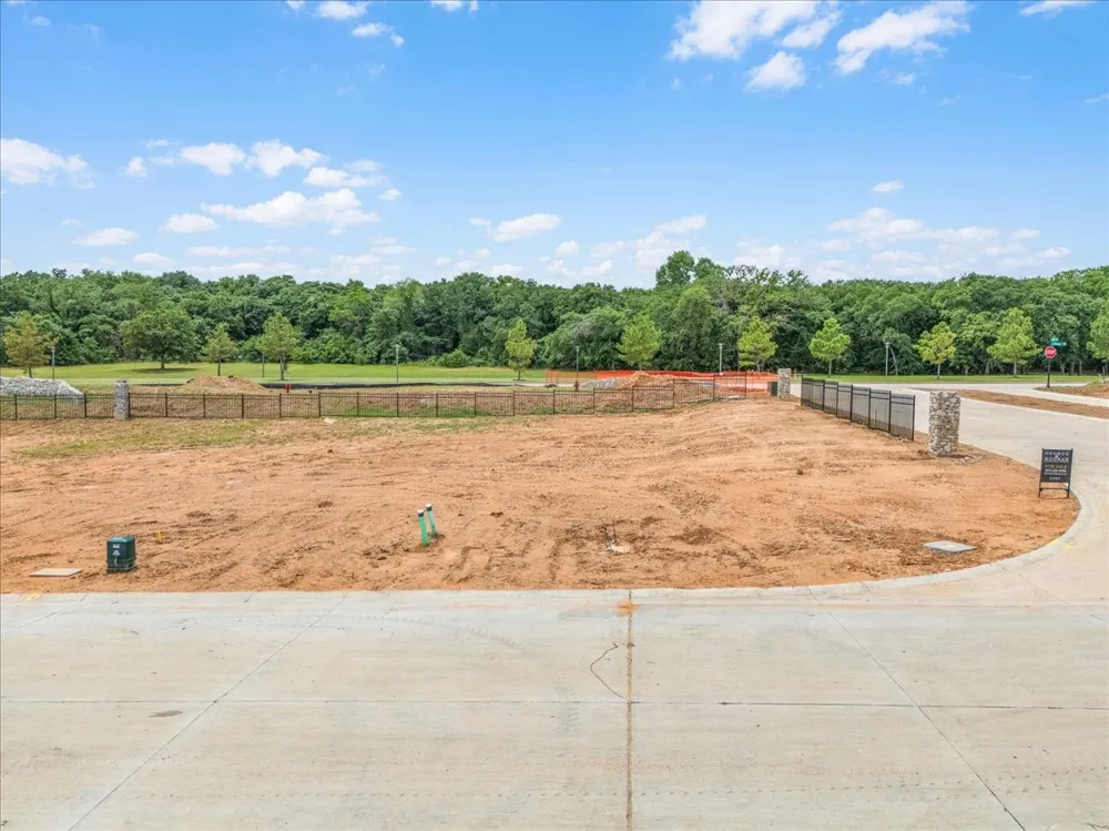1613 Molly Drive Westlake, TX 76262