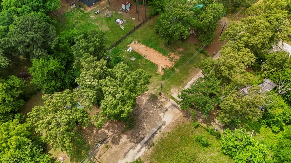 Shady Drive Chandler, TX 75758