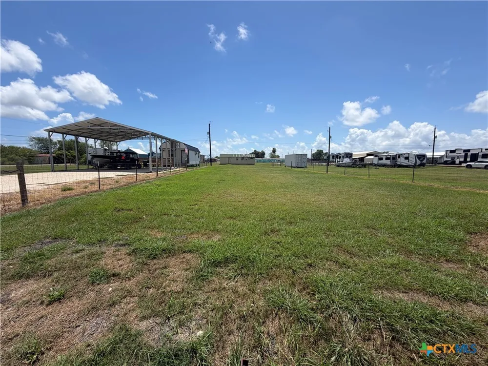 1305 E Toledo Seadrift, TX 77983