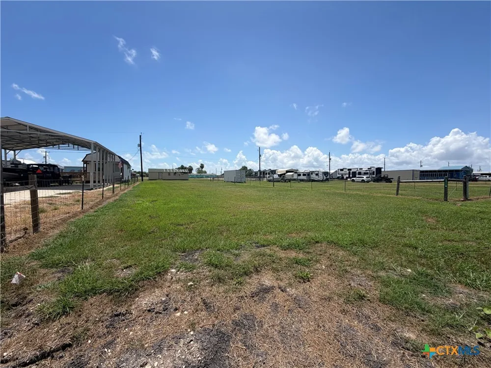 1305 E Toledo Seadrift, TX 77983