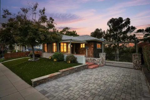 1018 Johnson Ave