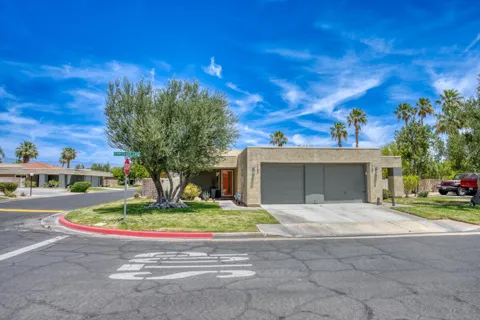 1190 Sunflower Lane