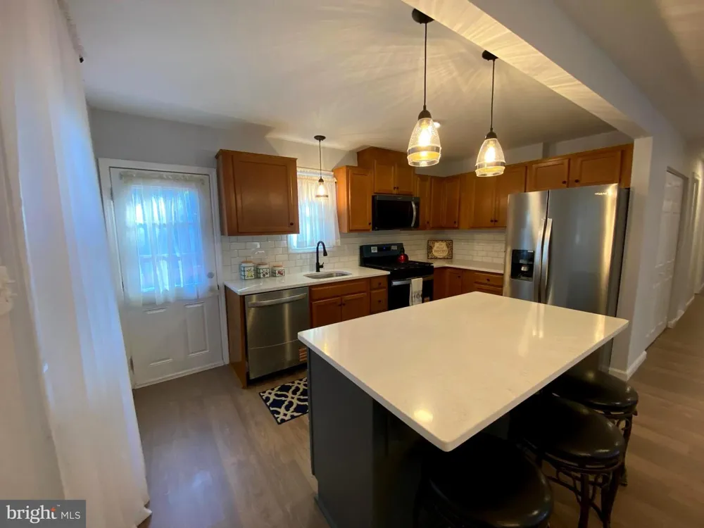 401 CAINS MILL RD Williamstown, NJ 08094