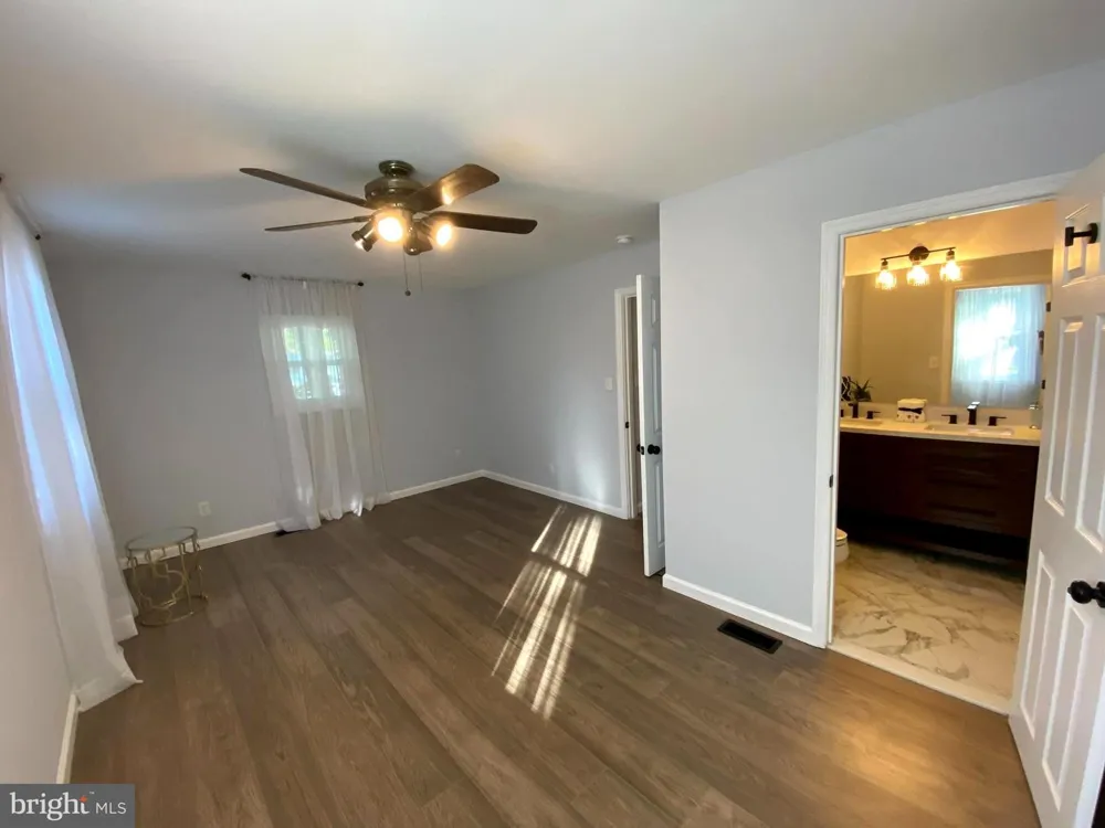 401 CAINS MILL RD Williamstown, NJ 08094