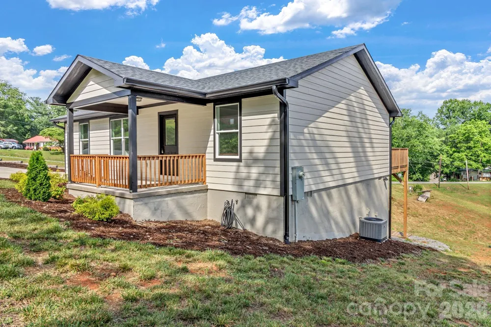 95 Short Drive Marion, NC 28752
