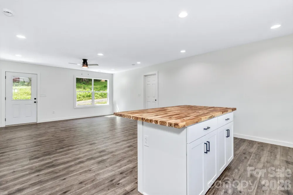95 Short Drive Marion, NC 28752