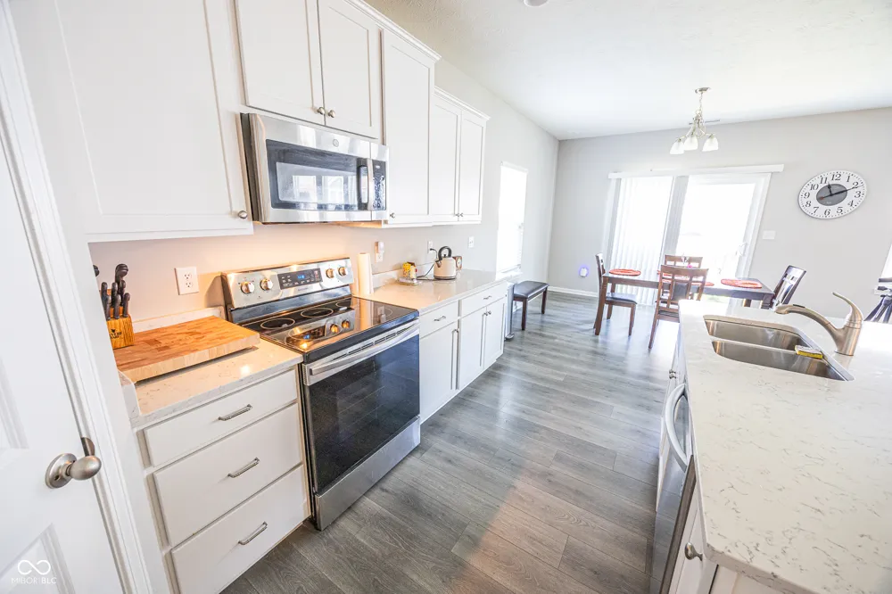 8822 Rowling Way Indianapolis, IN 46239