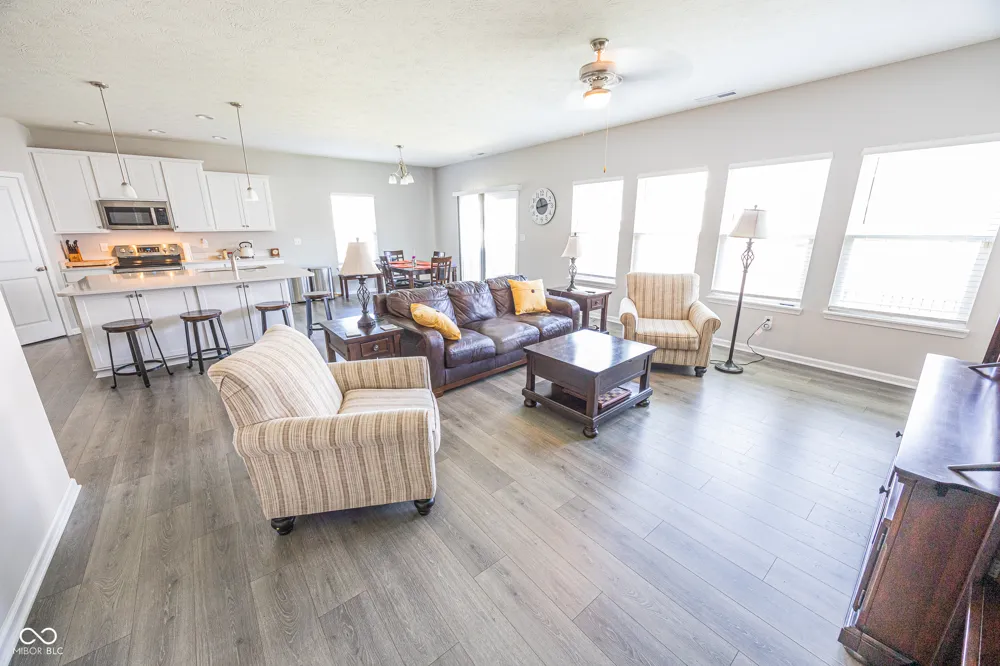 8822 Rowling Way Indianapolis, IN 46239
