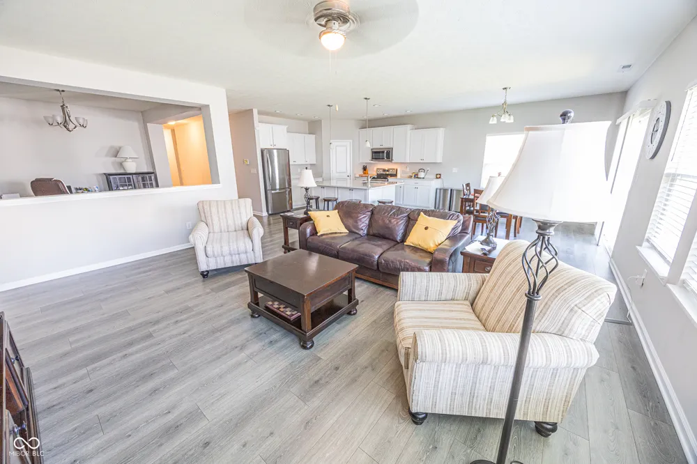 8822 Rowling Way Indianapolis, IN 46239