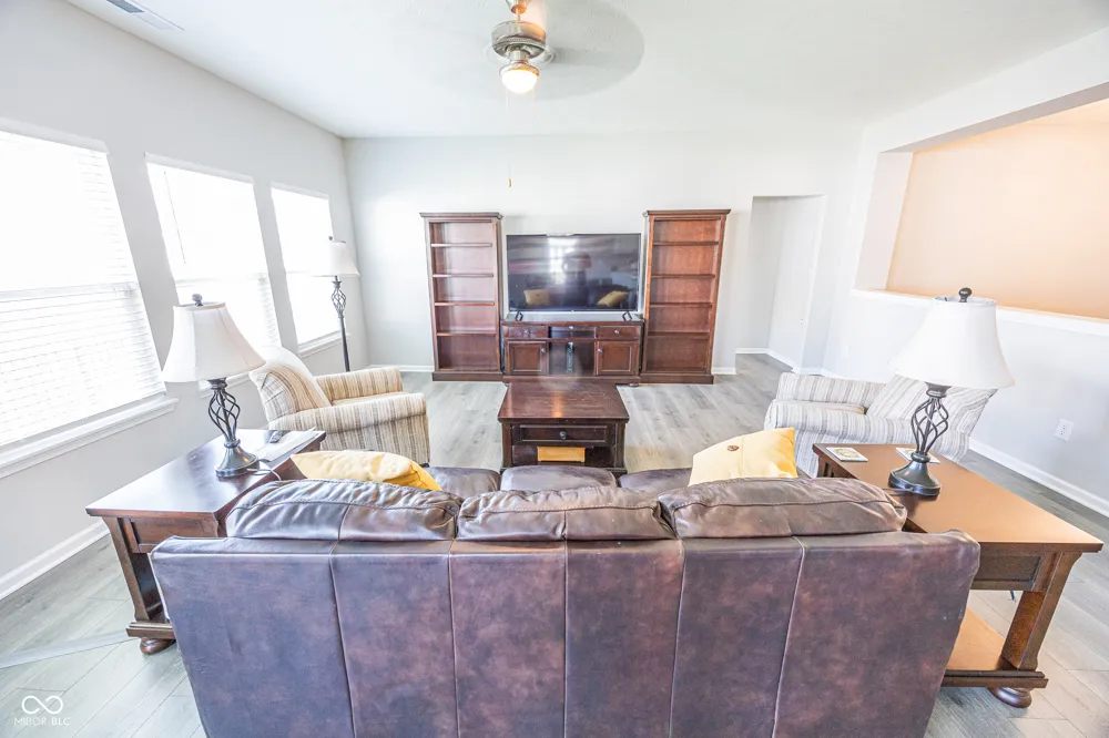 8822 Rowling Way Indianapolis, IN 46239