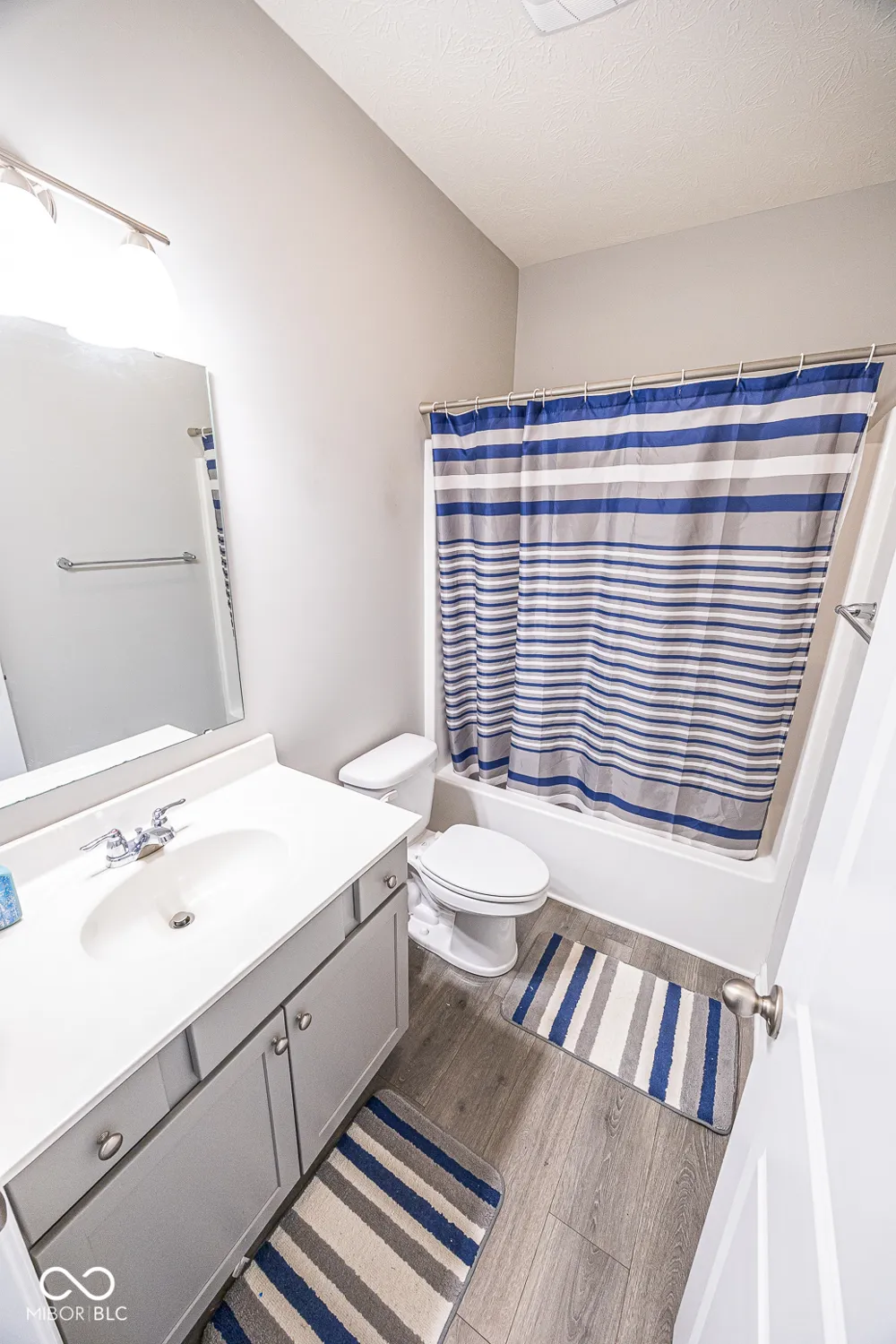 8822 Rowling Way Indianapolis, IN 46239