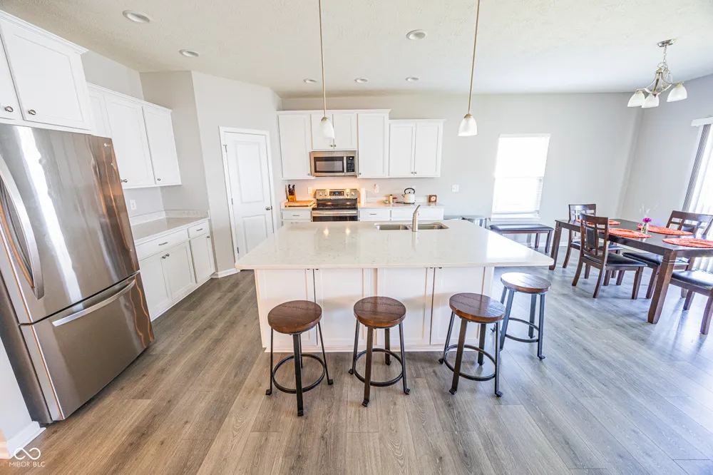 8822 Rowling Way Indianapolis, IN 46239