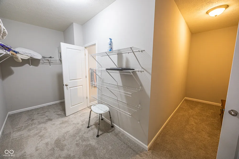 8822 Rowling Way Indianapolis, IN 46239