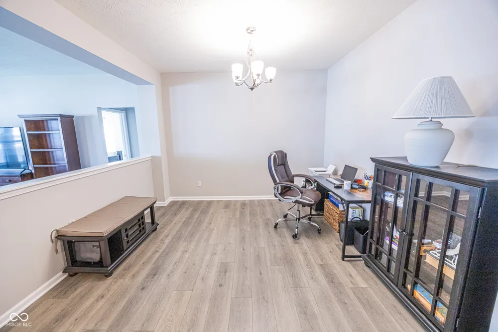 8822 Rowling Way Indianapolis, IN 46239