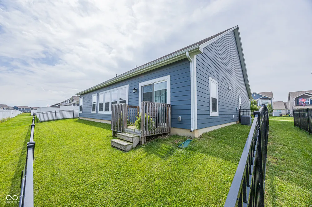 8822 Rowling Way Indianapolis, IN 46239